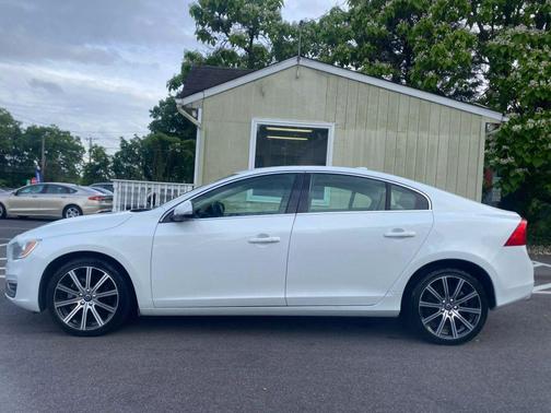2016 Volvo S60 Inscription T5 Premier