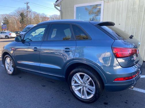 2018 Audi Q3 Premium Sport Utility 4D