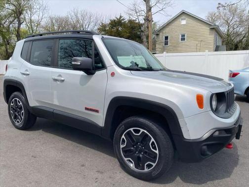 2017 Jeep Renegade Trailhawk