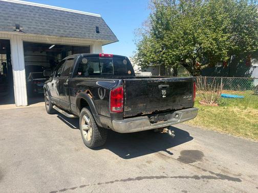 Black 2006 Dodge Ram 1500 SLT Quad Cab