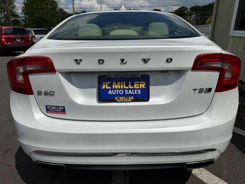 Crystal White Pearl 2016 Volvo S60 Inscription T5 Premier