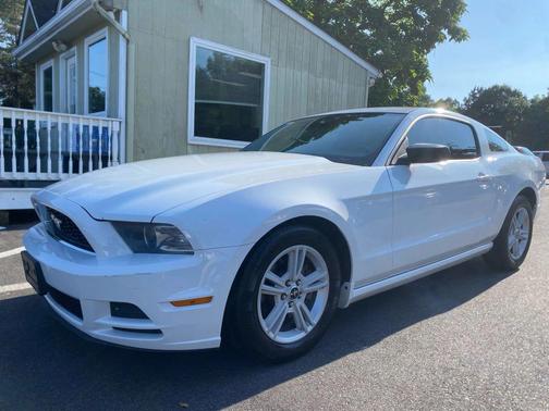 2014 Ford Mustang V6