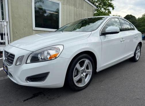 Ice White 2012 Volvo S60 T5