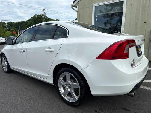 Ice White 2012 Volvo S60 T5