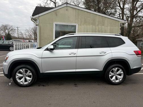 2018 Volkswagen Atlas SE 4Motion w/Tech Pkg Sport Utility 4D