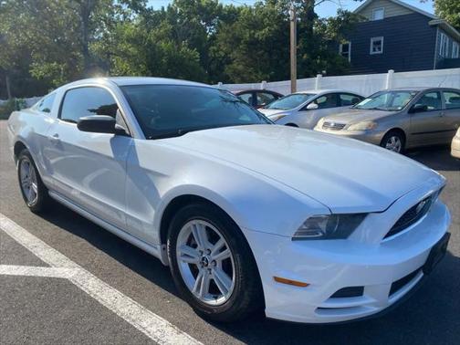2014 Ford Mustang V6