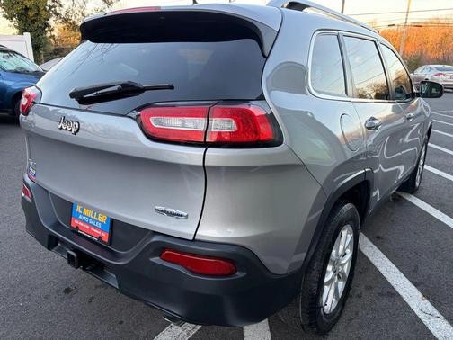2014 Jeep Cherokee Sport