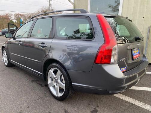 2008 Volvo V50 2.4i Sport Wagon 4D