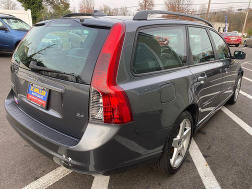 2008 Volvo V50 2.4i Sport Wagon 4D