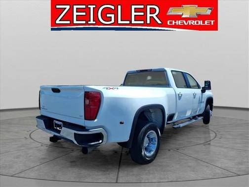 Summit White 2024 Chevrolet Silverado 3500 LT
