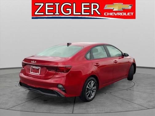 2023 Kia Forte LXS