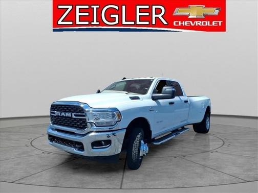 Bright White Clearcoat 2024 RAM 3500 Big Horn