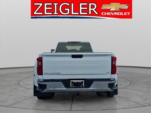 2025 Chevrolet Silverado 3500 LT