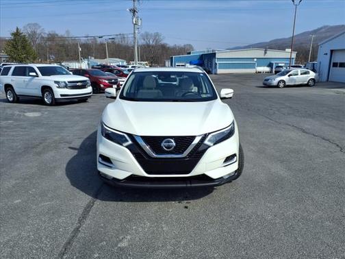 2022 Nissan Rogue Sport SL