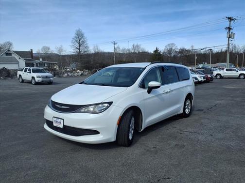 2021 Chrysler Voyager LXI