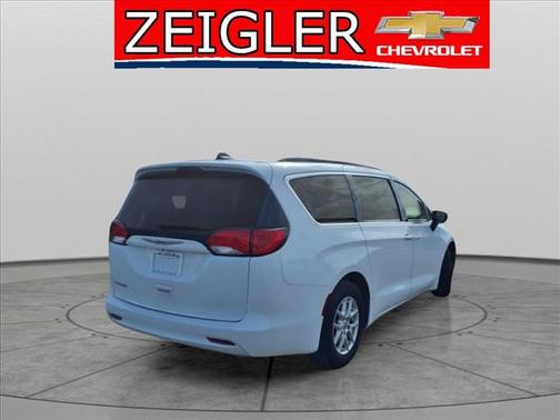 2021 Chrysler Voyager LXI