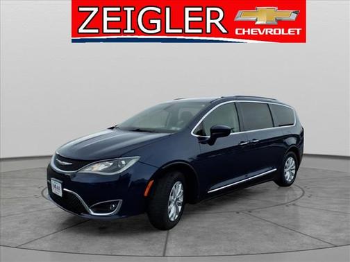 2018 Chrysler Pacifica Touring-L