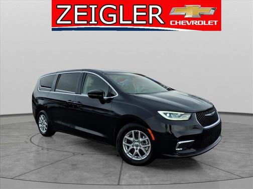 2024 Chrysler Pacifica Touring-L