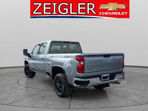 2025 Chevrolet Silverado 3500 LT