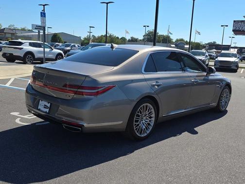 2022 Genesis G90 5.0 Ultimate