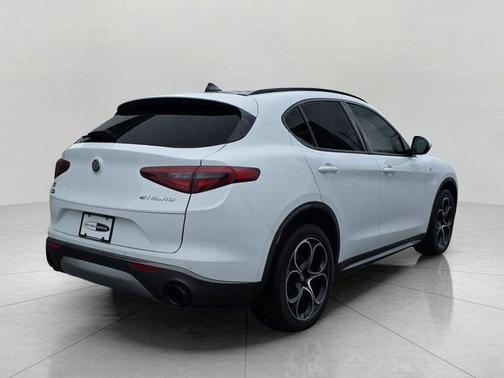 Alfa White 2022 Alfa Romeo Stelvio Ti