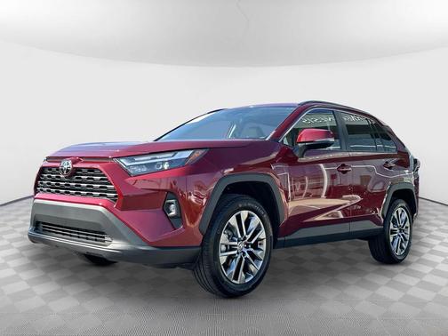 2023 Toyota RAV4 XLE Premium