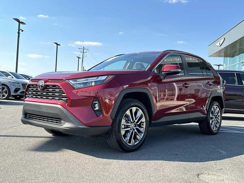 2023 Toyota RAV4 XLE Premium