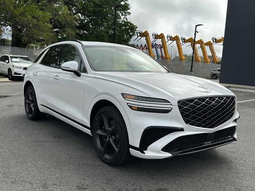 Uyuni White 2026 Genesis GV70 3.5T Sport Prestige