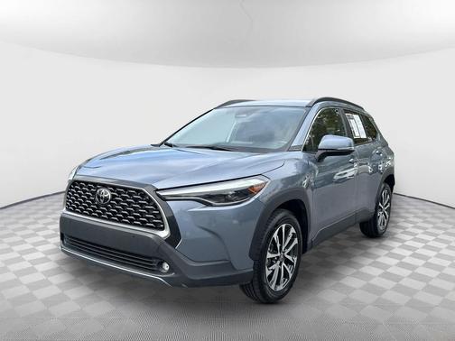 2024 Toyota Corolla Cross XLE
