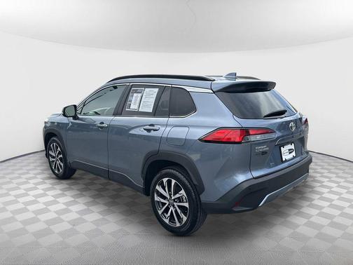 Celestite 2024 Toyota Corolla Cross XLE