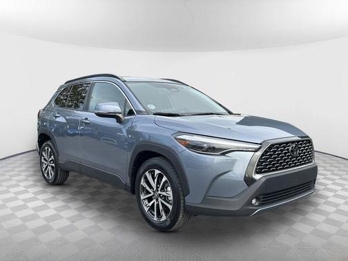 Celestite 2024 Toyota Corolla Cross XLE