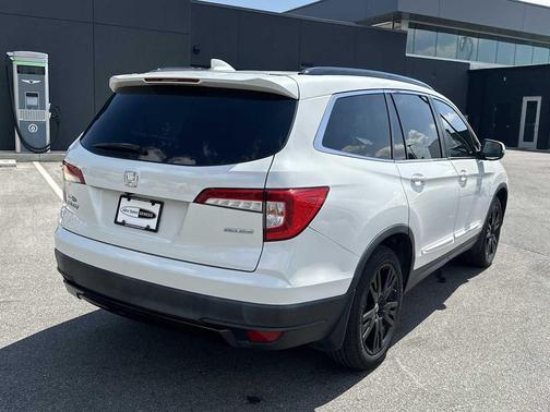 Platinum White Pearl 2021 Honda Pilot 2WD Special Edition