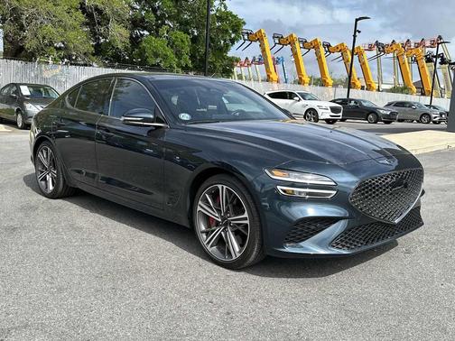 2024 Genesis G70 2.5T RWD