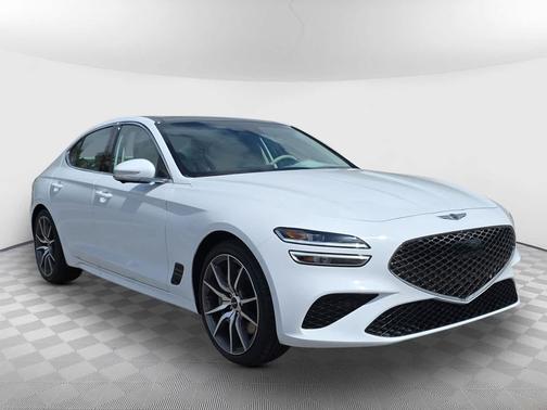 Alta White 2026 Genesis G70 2.5T RWD Prestige
