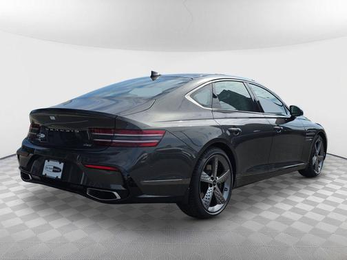 Makalu Gray 2026 Genesis G80 2.5T Sport Prestige AWD