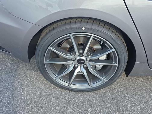 2026 Genesis G70 2.5T RWD Prestige