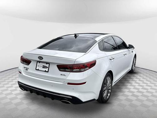 Snow White Pearl 2019 Kia Optima SX Turbo