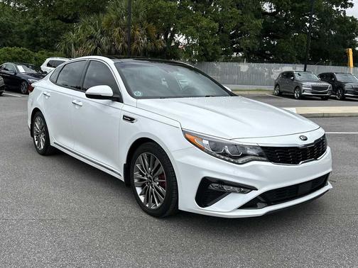 Snow White Pearl 2019 Kia Optima SX Turbo