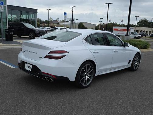 2023 Genesis G70 2.0T AWD