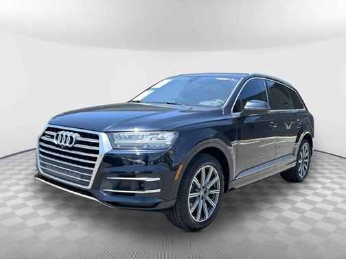 Ink Blue 2017 Audi Q7 2.0T Premium