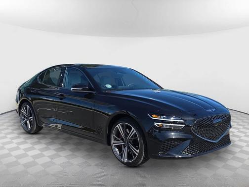 2025 Genesis G70 2.5T RWD