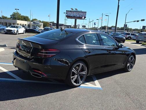 2025 Genesis G70 2.5T RWD