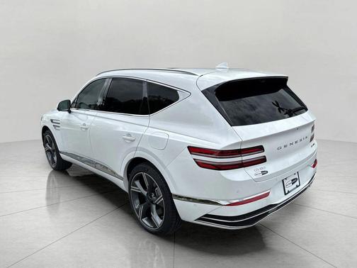 Uyuni White 2026 Genesis GV80 3.5T