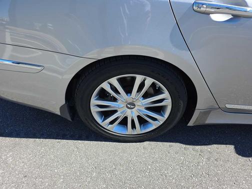 2012 Hyundai Genesis 4.6