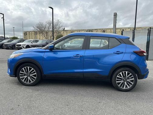 2023 Nissan Kicks SV