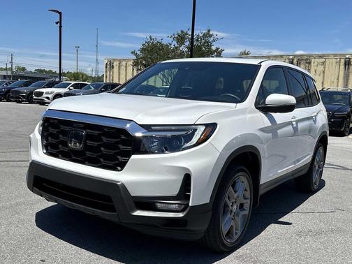 Platinum White Pearl 2023 Honda Passport AWD EX-L
