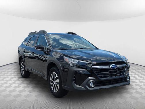 Crystal Black Silica 2025 Subaru Outback Premium