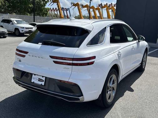 Uyuni White 2026 Genesis GV70 2.5T Advanced