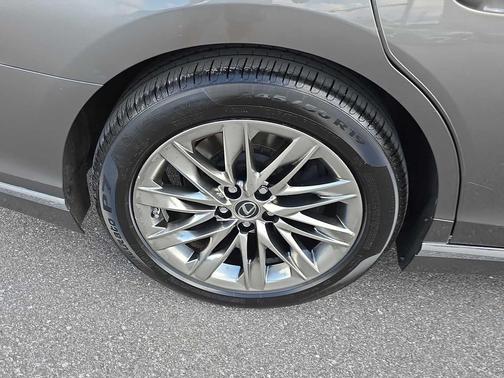 2022 Lexus LS 500 Base
