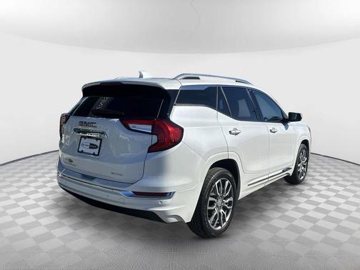 2022 GMC Terrain Denali